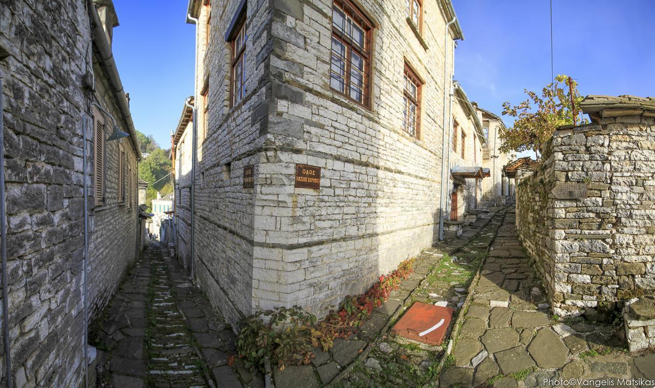 Gaia Guesthouse Dilofo Exterior photo